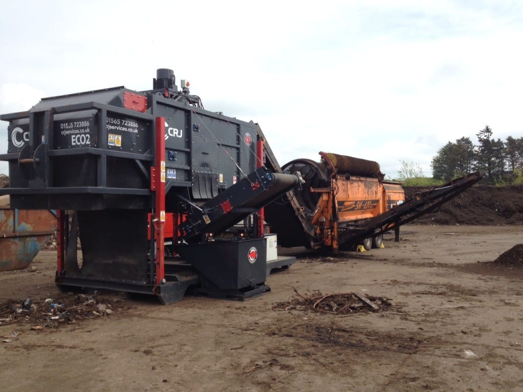 EH1500-M3 mobile windshifter cleans compost oversize