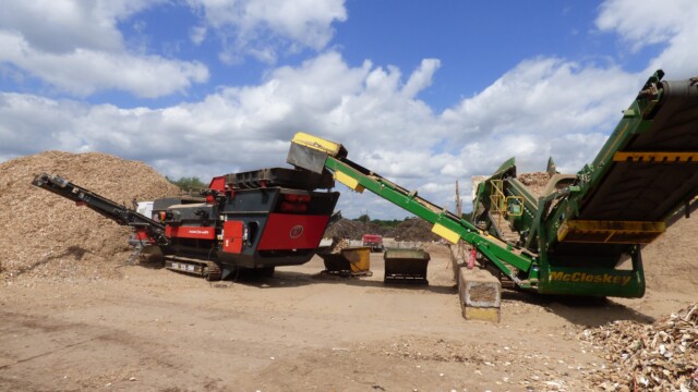 Eddy current separator in action processing wood