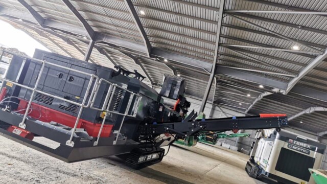 THM ECS-2000 eddy current separator